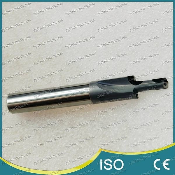 pcd drill tool with internal cooling