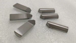pcd notching tools for tungsten carbide rolls machining