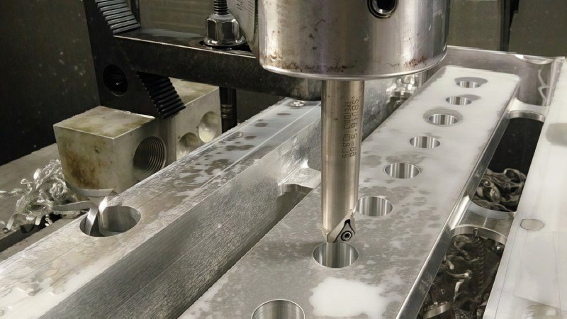 cnc precision hole boring